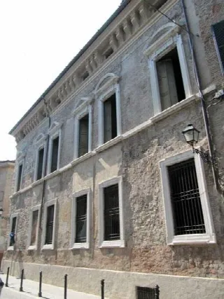 Foto 2 di 8: Palazzo in vendita a Brescia Centro Storico Pregiato