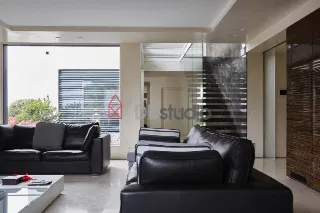 Foto 4 di 30: Vendesi elegante residenza contemporanea immersa nel verde alle porte di Bergamo