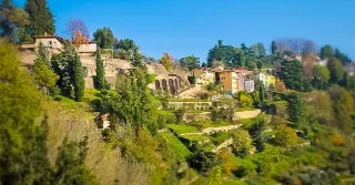 Foto 1 di 1: VENDESI VILLA E ROCCOLO SUI COLLI DI BERGAMO