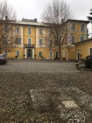Foto 1 di 8: PALAZZO D'EPOCA A VALBREMBO