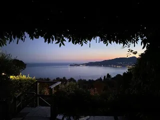 Foto 25 di 29: VENDESI VILLA CON PISCINA A CHIAVARI