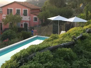 Foto 5 di 29: VENDESI VILLA CON PISCINA A CHIAVARI