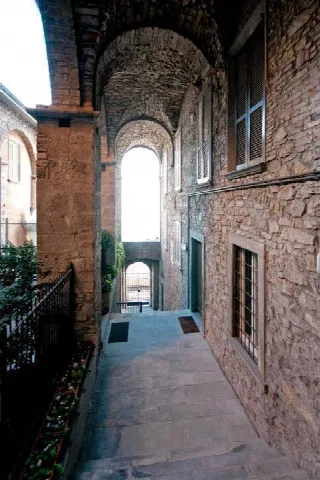 Foto 1 di 15: VENDESI RAFFINATA PROPRIETA' CON TERRAZZO E VISTA MOZZAFIATO IN CITTA' ALTA