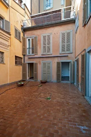 Foto 9 di 15: VENDESI RAFFINATA PROPRIETA' CON TERRAZZO E VISTA MOZZAFIATO IN CITTA' ALTA