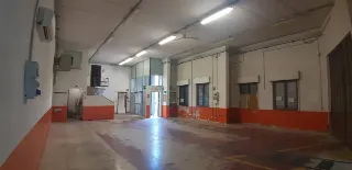 Foto 14 di 19: Vendesi capannone industriale su due livelli con ampio spazio esterno