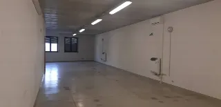 Foto 7 di 19: Vendesi capannone industriale su due livelli con ampio spazio esterno