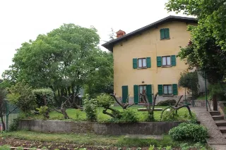 Foto 20 di 27: AMPIA CASCINA ADATTA A TRE NUCLEI FAMILIARI