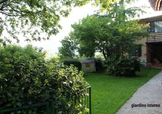 Foto 21 di 27: AMPIA CASCINA ADATTA A TRE NUCLEI FAMILIARI