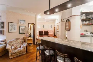 Foto 14 di 18: Appartamento in casa storica zona prestigiosa Milano
