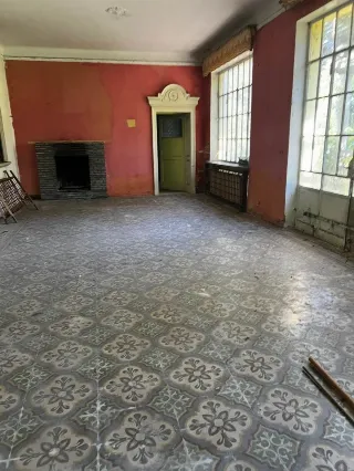 Foto 5 di 14: Affascinante proprietà di circa 800 mq con 5000 mq di giardino da ristrutturare
