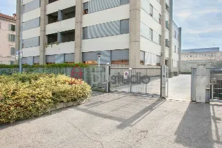 Foto 22 di 24: IMPERDIBILE UFFICIO di grandi dimensioni con PARCHEGGIO PRIVATO Bergamo