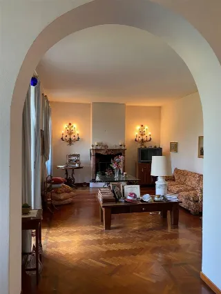 Foto 19 di 32: Vendesi Villa d'epoca liberty con accesso diretto al fiume