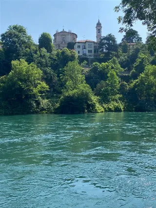Foto 2 di 32: Vendesi Villa d'epoca liberty con accesso diretto al fiume