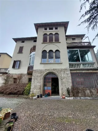Foto 5 di 32: Vendesi Villa d'epoca liberty con accesso diretto al fiume