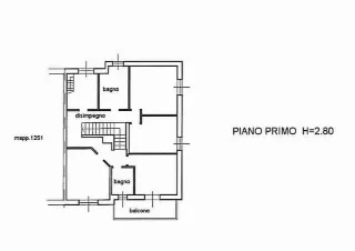 Foto 34 di 36: Ampia villa bifamiliare con appartamento indipendente e giardino privato a Mozzo