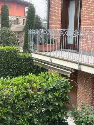 Foto 1 di 9: A MOZZO: VENDESI BILOCALE CON GIARDINO