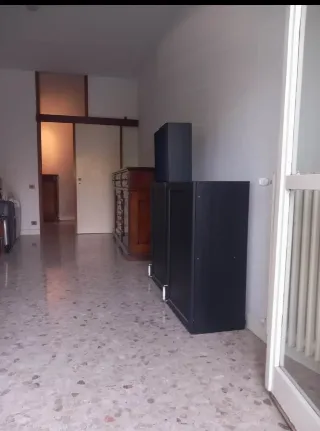 Foto 5 di 16: Grande appartamento trilocale con terrazza abitabile