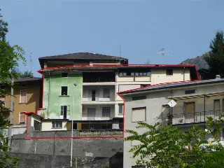 Foto 1 di 12: GANDINO: VENDESI STABILE DA RISTRUTTURARE