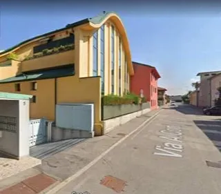 Foto 1 di 2: Garage / posto auto in vendita a Bergamo Canovine