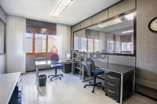 Foto 7 di 24: IMPERDIBILE UFFICIO di grandi dimensioni con PARCHEGGIO PRIVATO Bergamo