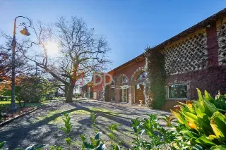 Foto 31 di 33: AFFITTASI COMPLESSO IMMOBILAIRE STORICO CON PARCO SECOLARE NEL CUORE DI MONTELLO