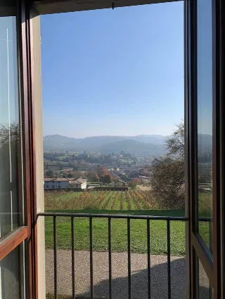 Foto 6 di 9: Porzione indipendente di casale sulle colline di SCanzorosciate