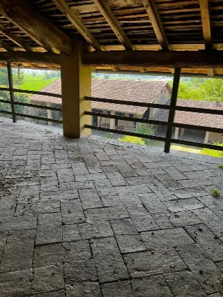 Foto 2 di 20: Appartamento su due livelli in cascina