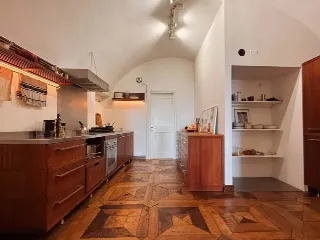 Foto 3 di 20: PALAZZO BELLOSGUARDO: PRESTIGIOSO APPARTAMENTO CON VISTA IN AFFITTO