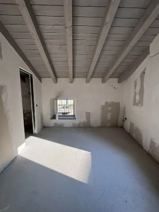 Foto 3 di 18: Nuovo caratteristico appartamento in centro ad Alzano Lombardo