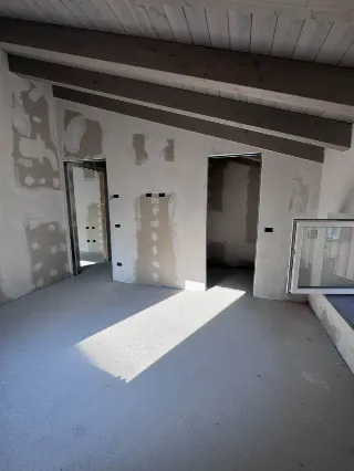 Foto 4 di 18: Nuovo caratteristico appartamento in centro ad Alzano Lombardo