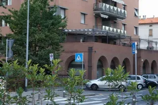 Foto 5 di 24: Ampio trilocale arredato con terrazzo vivibile e box
