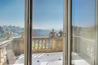 Photo 7 of 28: Prestigioso appartamento in Villa sui Colli