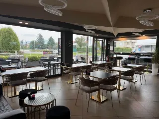 Foto 8 di 13: Cedesi attività di Bar caffetteria con dehor e parcheggio privato