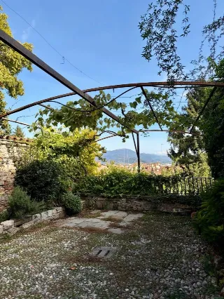 Photo 17 sur 23: Via Pignolo Alta - vendesi bilocale con ampio spazio esterno ad uso esclusivo
