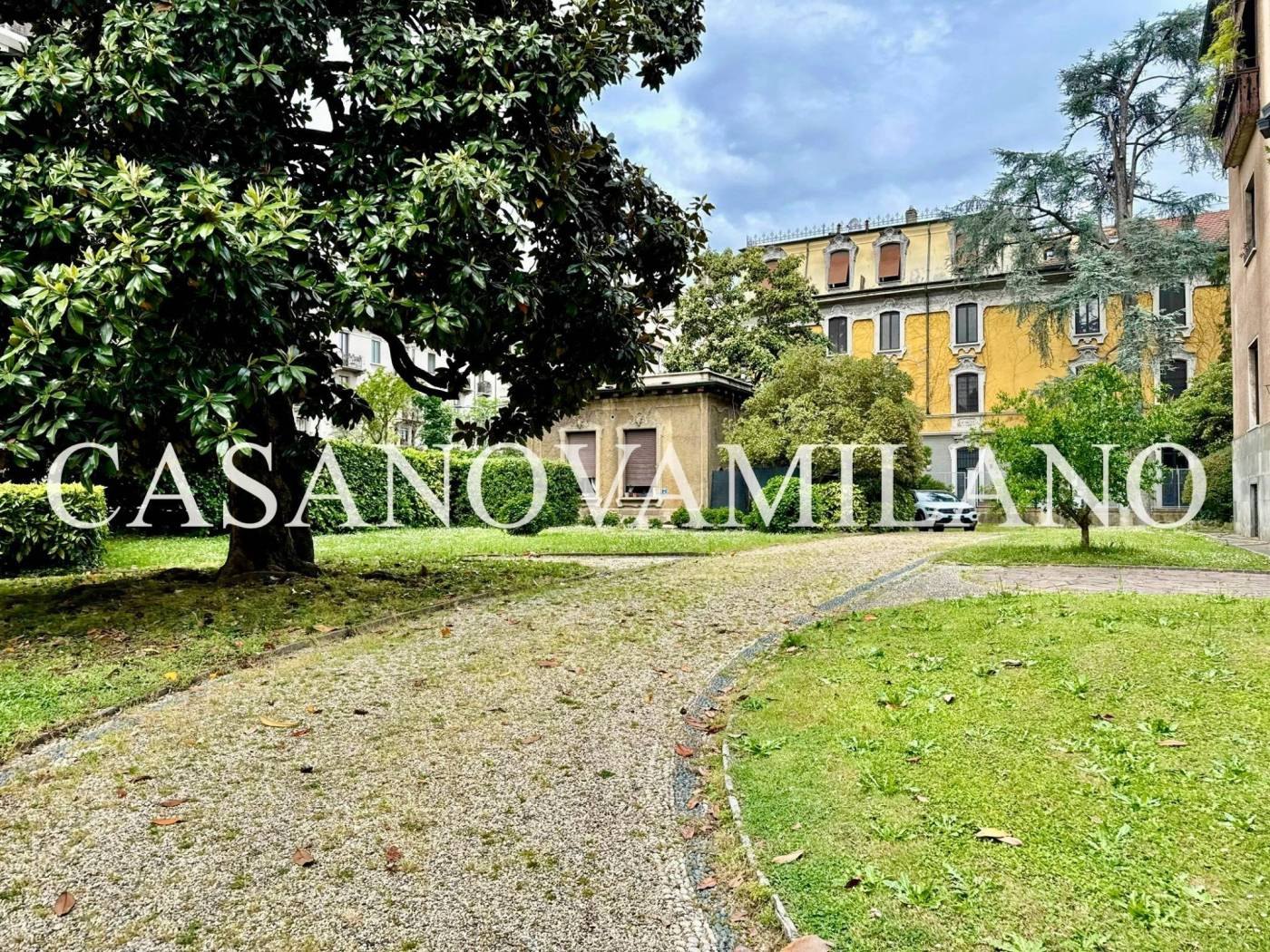 Monolocale piazza Piemonte, Washington, Milano
