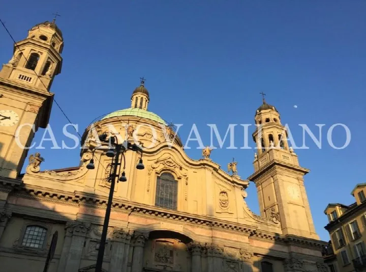 Monolocale piazza Sant'Alessandro, Missori, Milano